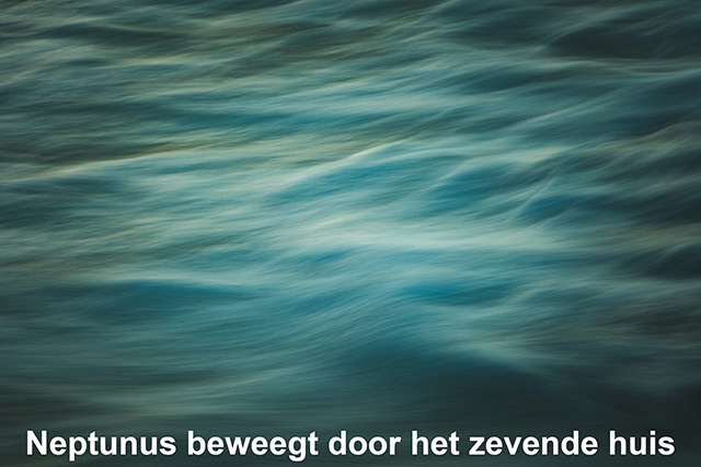 07 Neptunus beweegt door het zevende huis